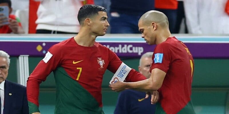 Những ảnh hưởng khi Ronaldo ngồi ghế dự bị tại trận đấu với Thụy Sĩ